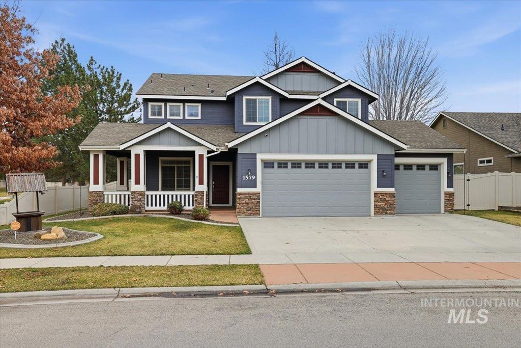 Photo of 1579 E Ionia St, Meridian, ID 83642 (MLS # 98976891)