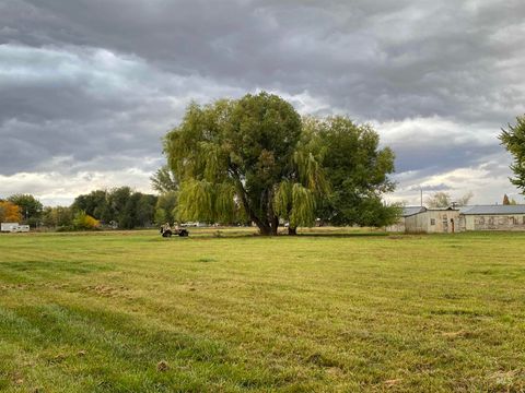 Photo of TBD E Locust Street, Emmett, ID 83617 (MLS # 98911536)