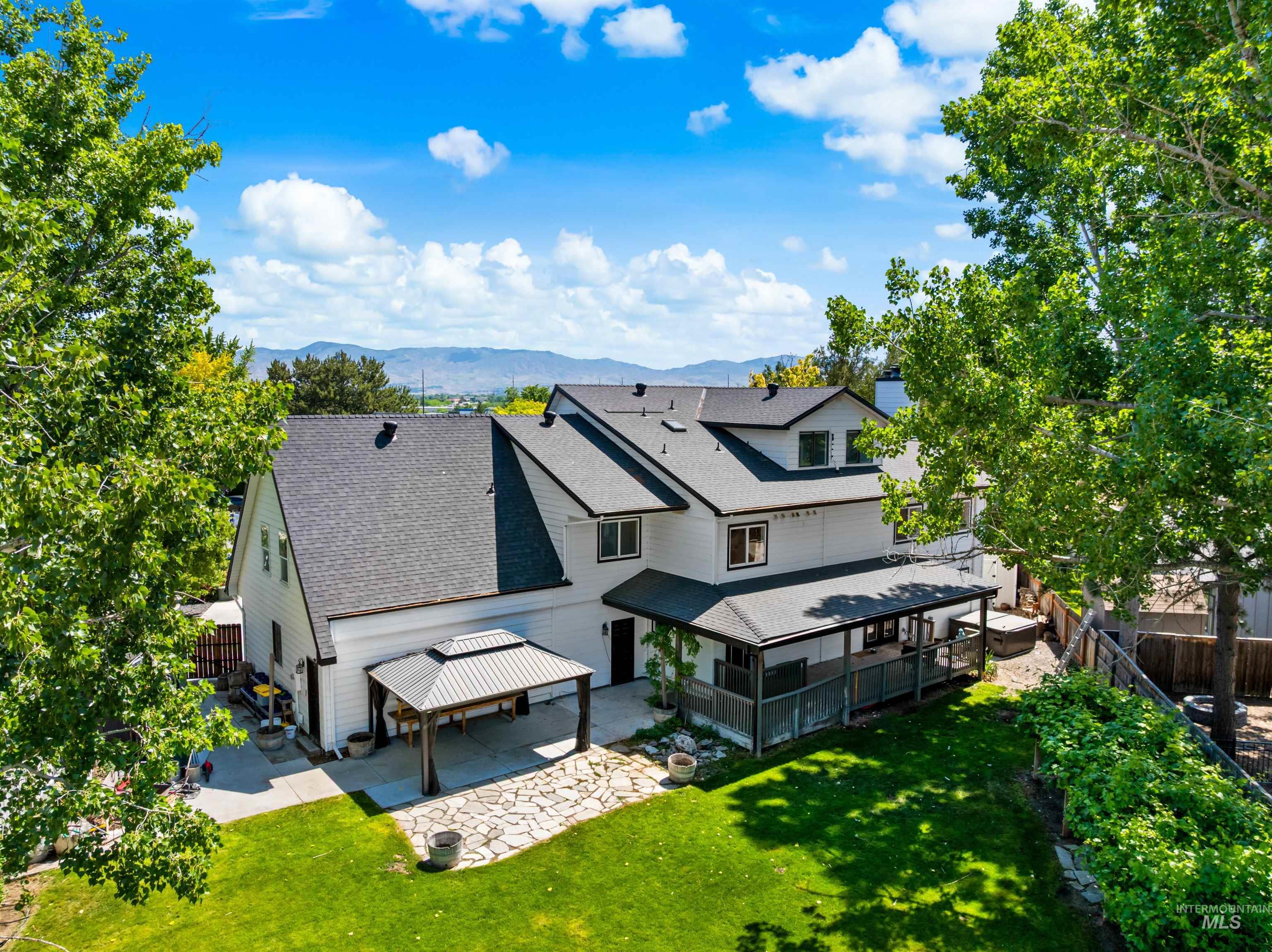 9439 W Stonehill Ct