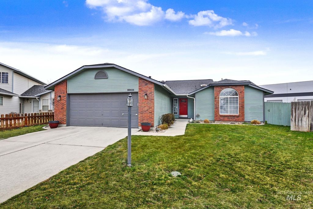 Photo of 10411 W Rifleman St, Boise, ID 83704 (MLS # 98976885)