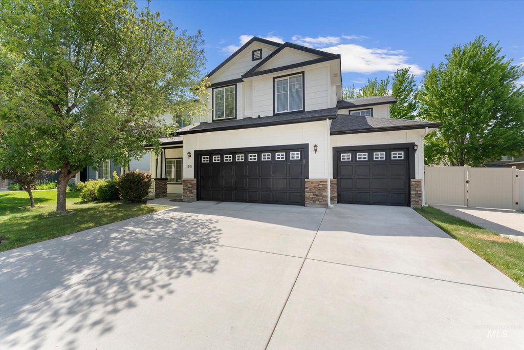 Photo of 1251 E Palermo St, Meridian, ID 83642 (MLS # 98986049)