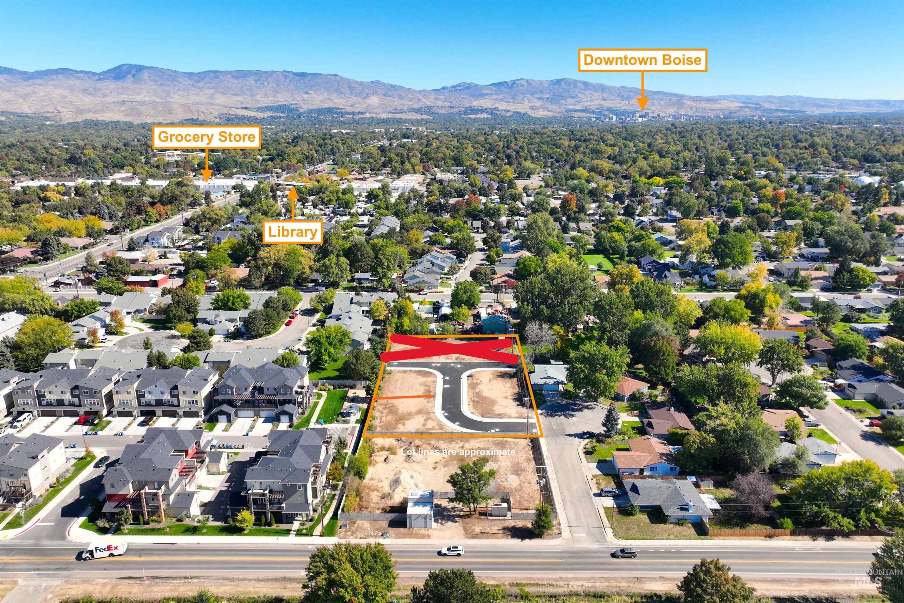 2952, 2960,2966 N Milwaukee St