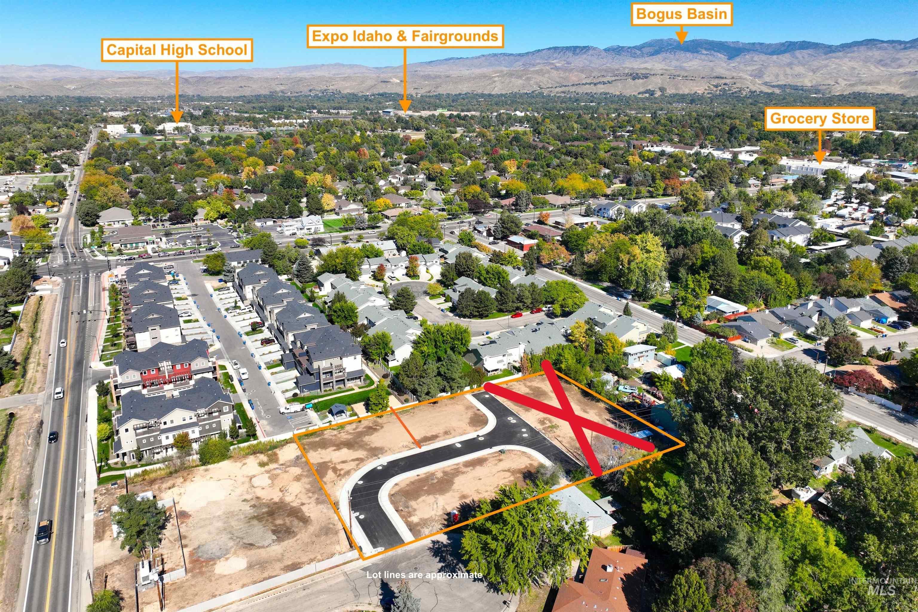 2952, 2960,2966 N Milwaukee St