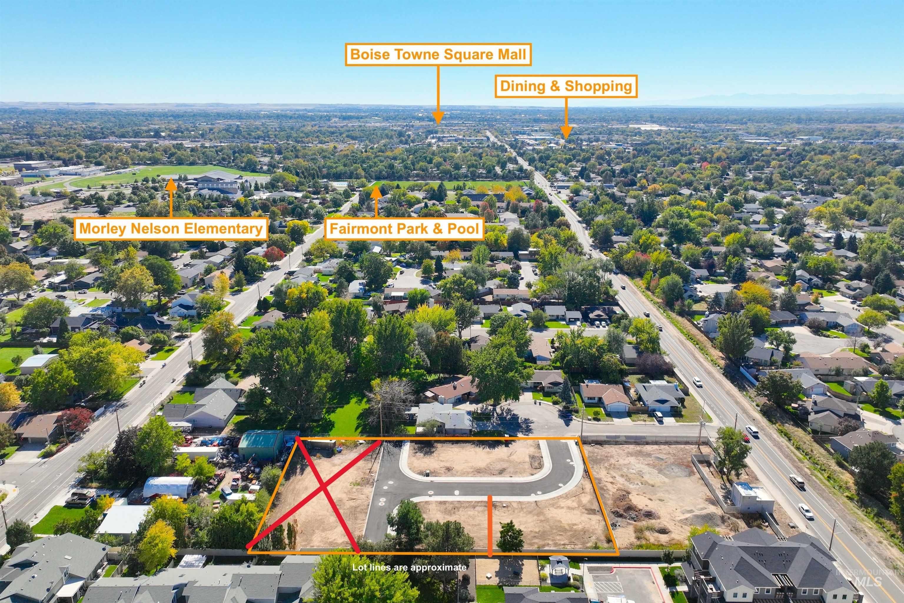 2952, 2960,2966 N Milwaukee St