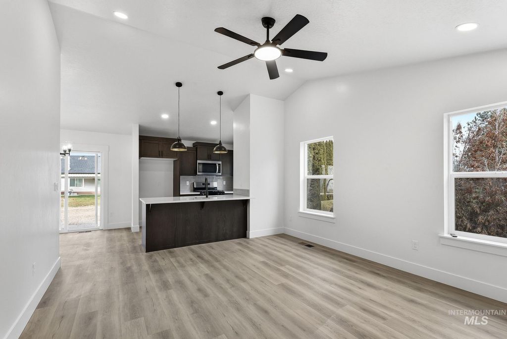 Photo of 1162 Velvet Loop, Wilder, ID 83676 (MLS # 98972540)