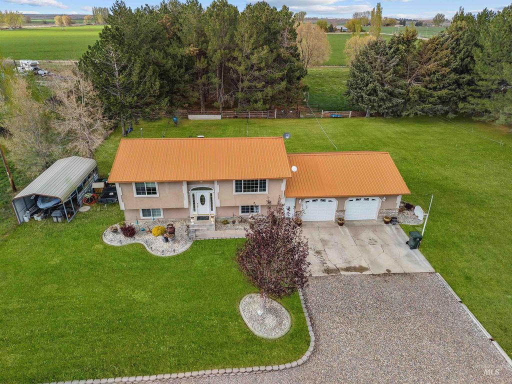 Photo of 240 E 300 N, Rupert, ID 83350 (MLS # 98984863)