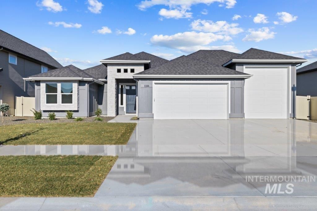 Photo of 18 Strut Way, Boise, ID 83716 (MLS # 98983443)