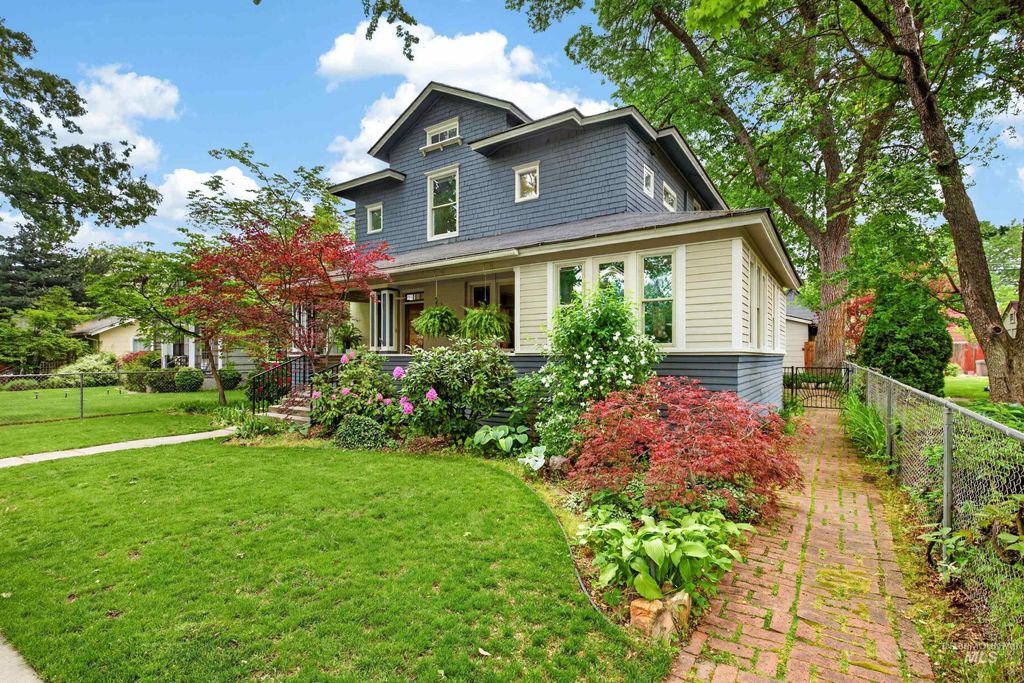 Photo of 1110 N 6th Street, Boise, ID 83702 (MLS # 98986167)