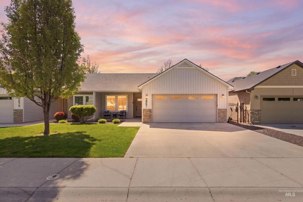 Photo of 2667 E Apricot Drive, Meridian, ID 83646 (MLS # 98983198)
