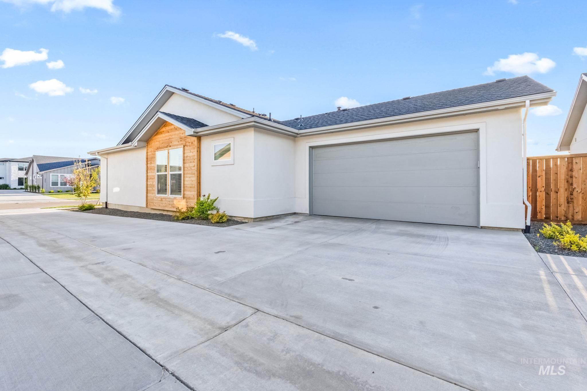 8456 W Meltwater Lane