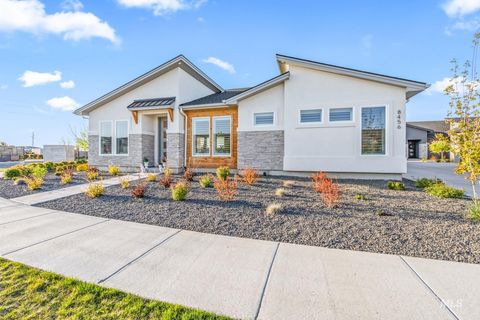 8456 W Meltwater Lane Eagle ID 83616