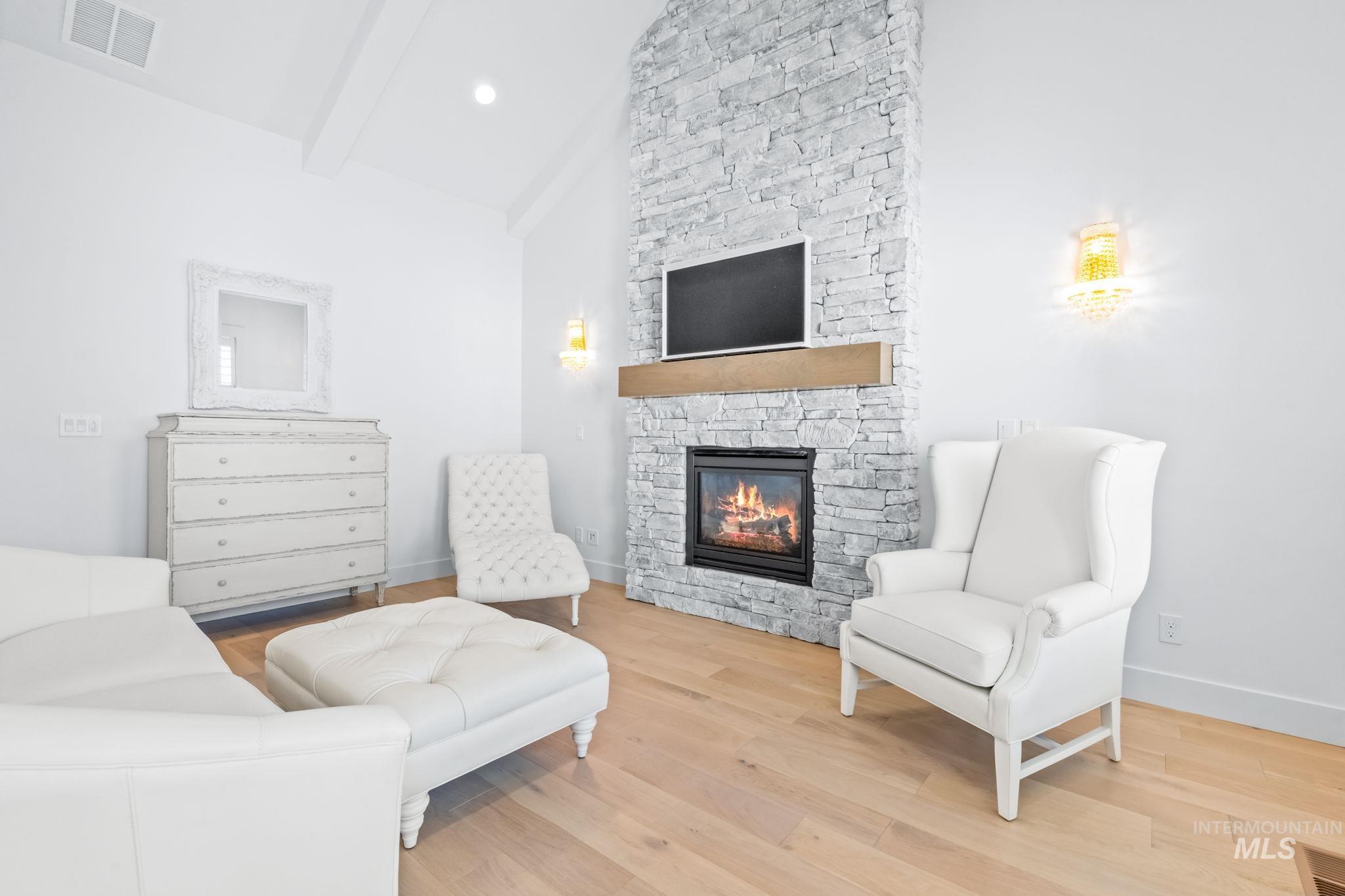 8456 W Meltwater Lane