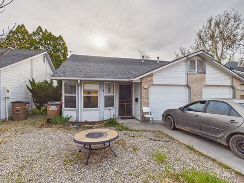 Photo of 804 E Main #4 St, Emmett, ID 83617 (MLS # 98983147)