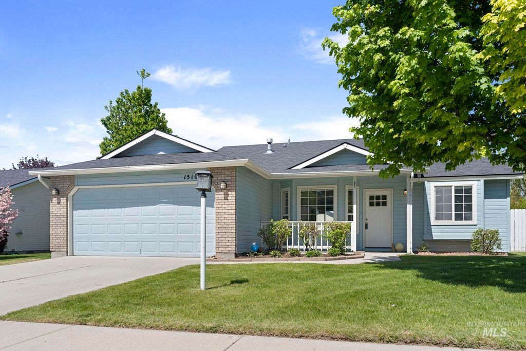 Photo of 1510 E Sothesby St, Meridian, ID 83642 (MLS # 98984163)