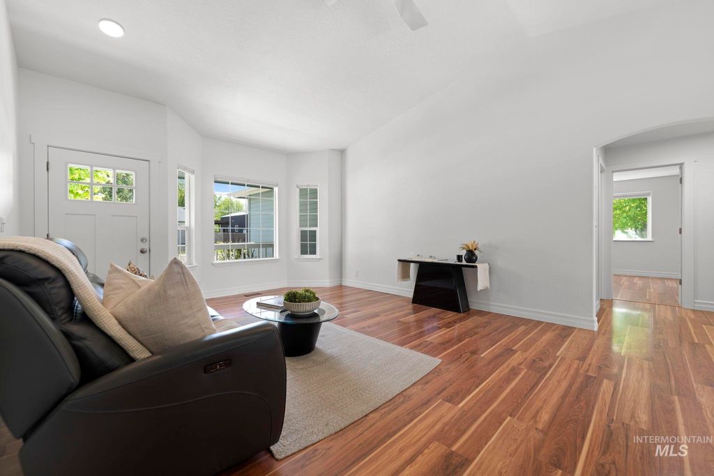 Photo of 1510 E Sothesby St, Meridian, ID 83642 (MLS # 98984163)