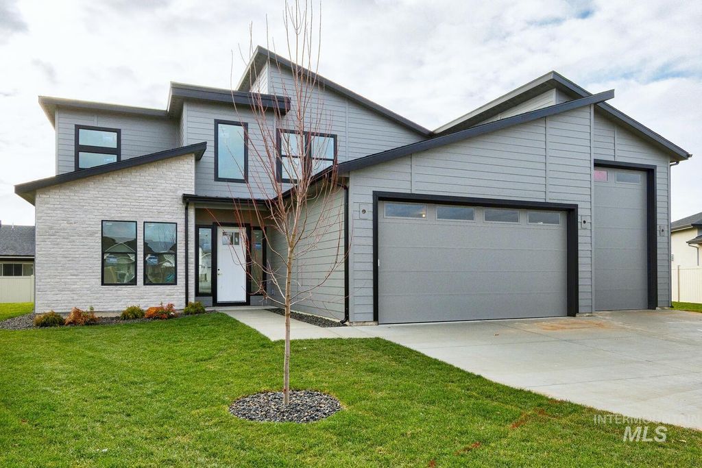 Photo of 1419 W Morganite St, Kuna, ID 83634 (MLS # 98970826)