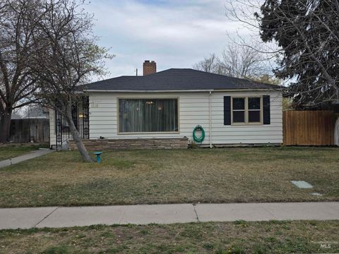 1518 E 9th Ave Twin Falls ID 83301