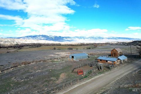 Photo of 536 Lemhi Road, Salmon, ID 83467 (MLS # 98933682)