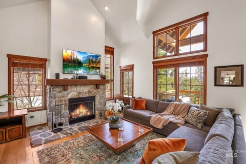 Photo of 78 Clearwater Court, Donnelly, ID 83615 (MLS # 98999962)