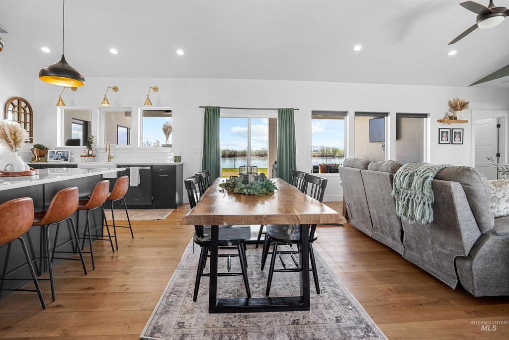 Photo of 16 Skyline, Rupert, ID 83350 (MLS # 98981838)