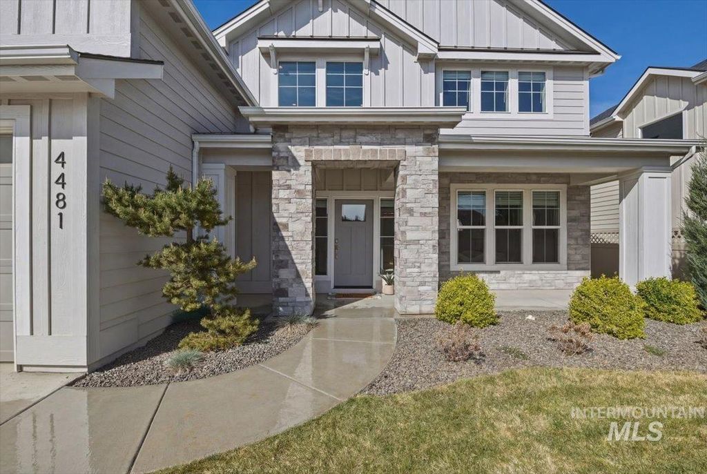 Photo of 4481 N Girasolo Ave, Meridian, ID 83646 (MLS # 98981478)