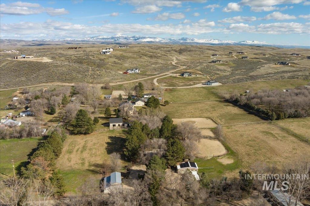 Photo of 9091 W Deer Lane, Eagle, ID 83616 (MLS # 98977256)