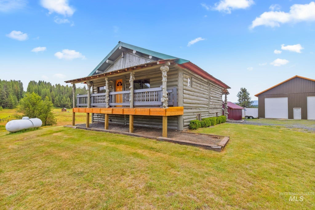Photo of 702 Maxwell Lane, Elk City, ID 83525 (MLS # 98993947)