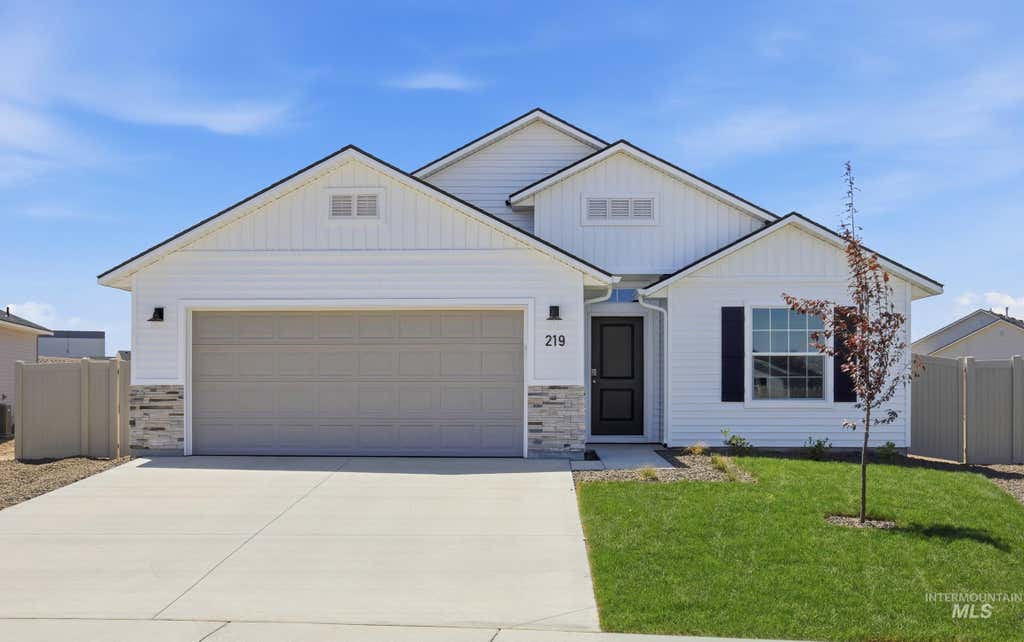 Photo of 219 Hildago Way, Caldwell, ID 83605 (MLS # 98994555)