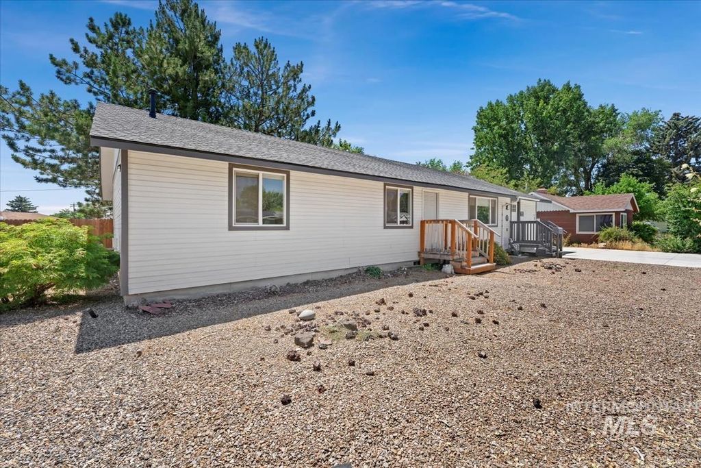 Photo of 575 E 2nd South, Mountain Home, ID 83647 (MLS # 98972977)