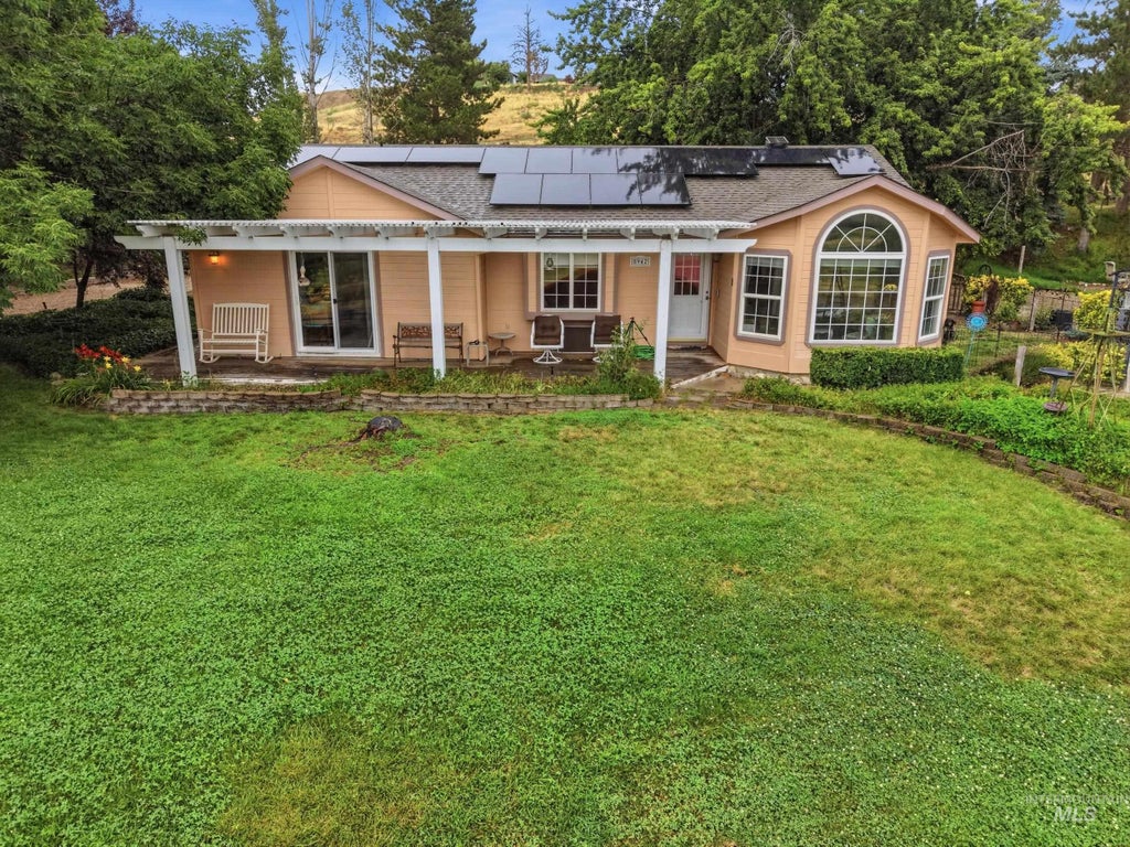 Photo of 8942 Foothill Road, Middleton, ID 83644 (MLS # 98994399)