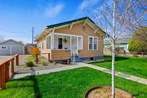 Photo of 4409 W Franklin Rd, Boise, ID 83705 (MLS # 98985288)
