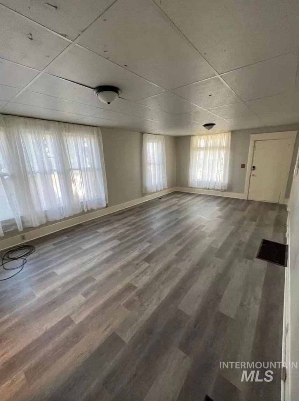 Photo of 811 11th Ave S Ave, Nampa, ID 83651 (MLS # 98970929)