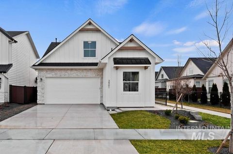 Photo of 3901 W Stone House Ln, Eagle, ID 83616 (MLS # 98960459)