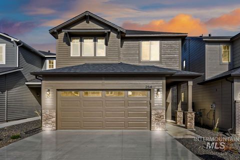 Photo of 181 W Broyhill St, Meridian, ID 83642 (MLS # 98976587)