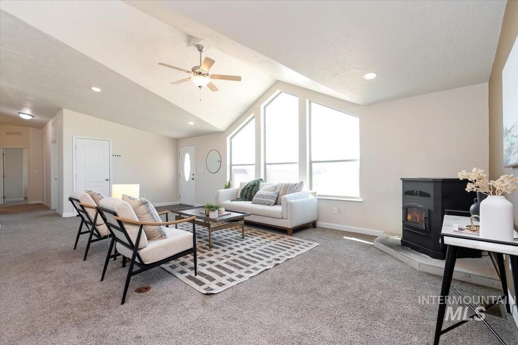 Photo of 6240 E Locust Lane, Nampa, ID 83686 (MLS # 98985572)