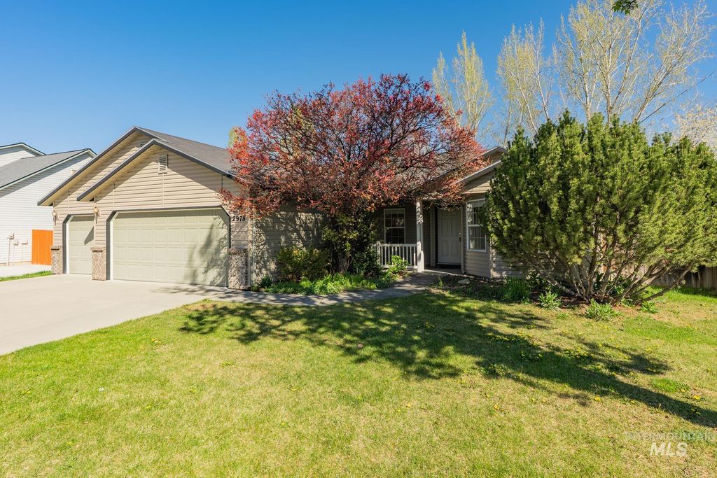 Photo of 2978 W Pudu St, Meridian, ID 83646 (MLS # 98981805)