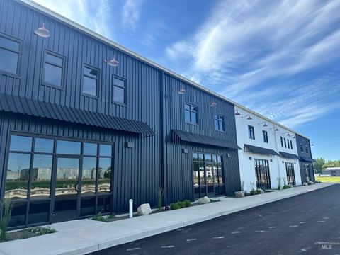 Photo of 21863 Thorsten Ave #Lot 200, Units 203,, Middleton, ID 83644 (MLS # 98926578)