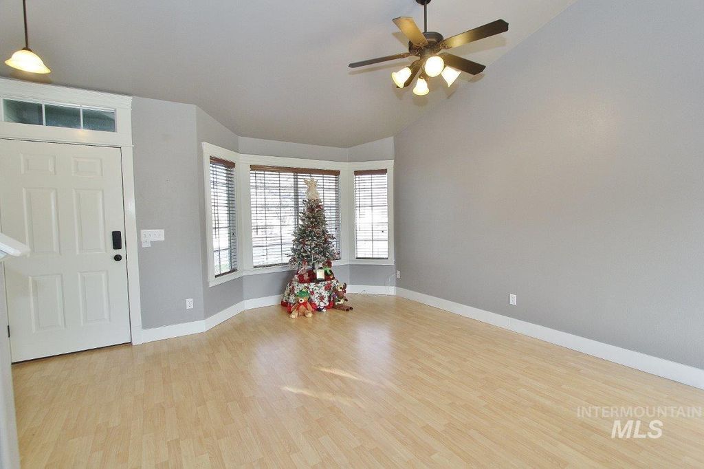 Photo of 16928 N Chelford Loop, Nampa, ID 83687 (MLS # 98968894)