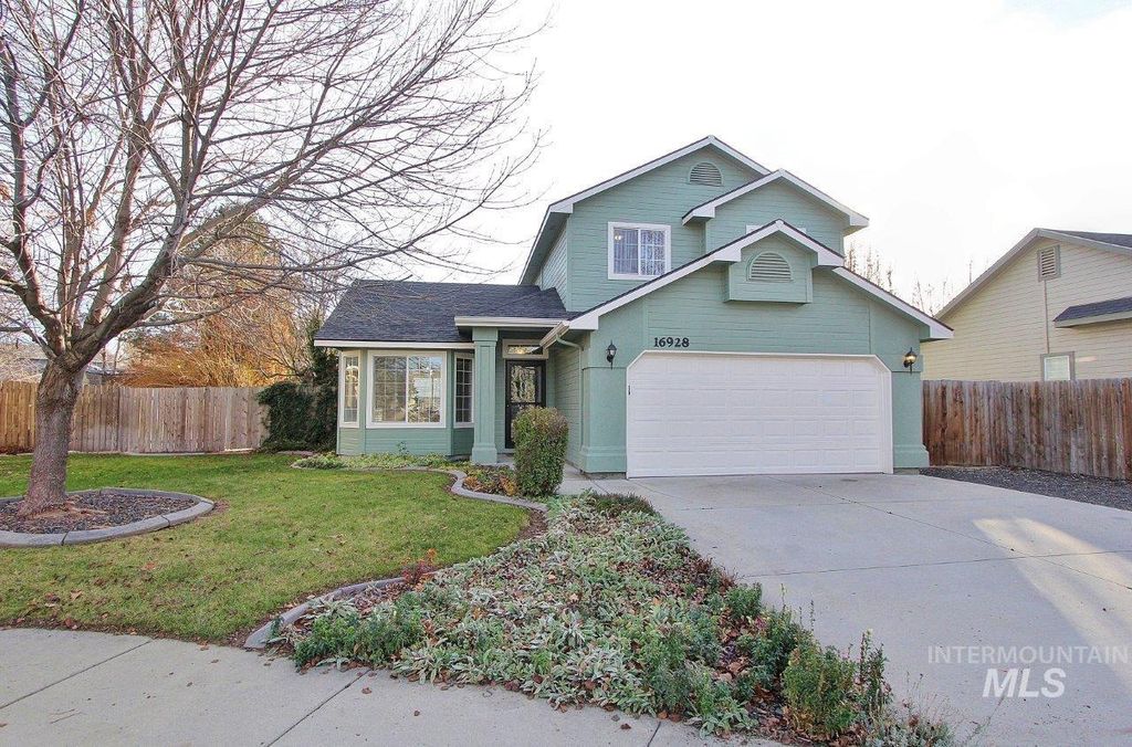 Photo of 16928 N Chelford Loop, Nampa, ID 83687 (MLS # 98968894)