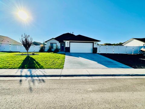 911 Campbell St Vale OR 97918