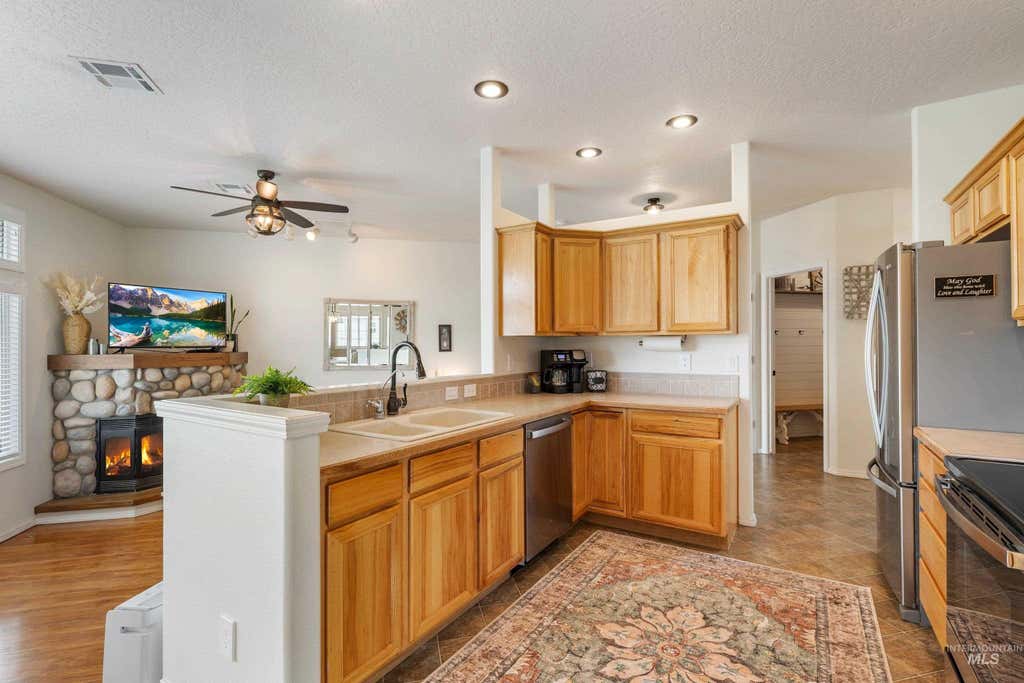 Photo of 35 S Pit Lane, Nampa, ID 83687 (MLS # 98998028)