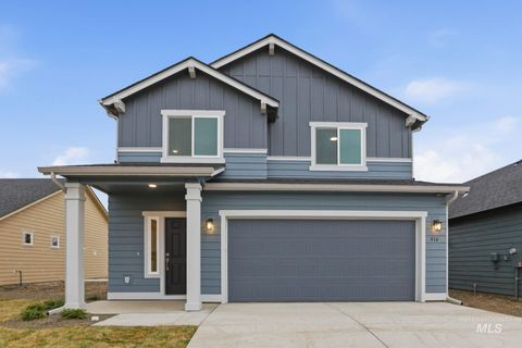 Photo of 713 SW Mendenhall St, Mountain Home, ID 83647 (MLS # 98981887)