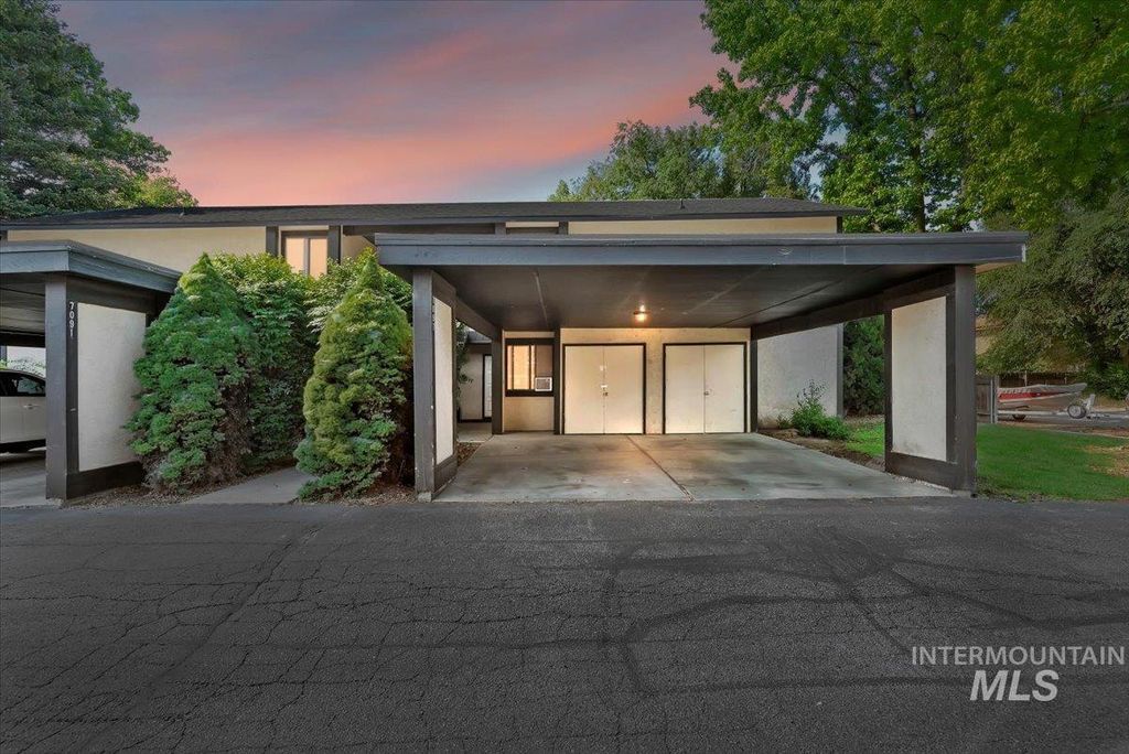 Photo of 7097 W Colehaven Lane, Boise, ID 83704 (MLS # 98979412)