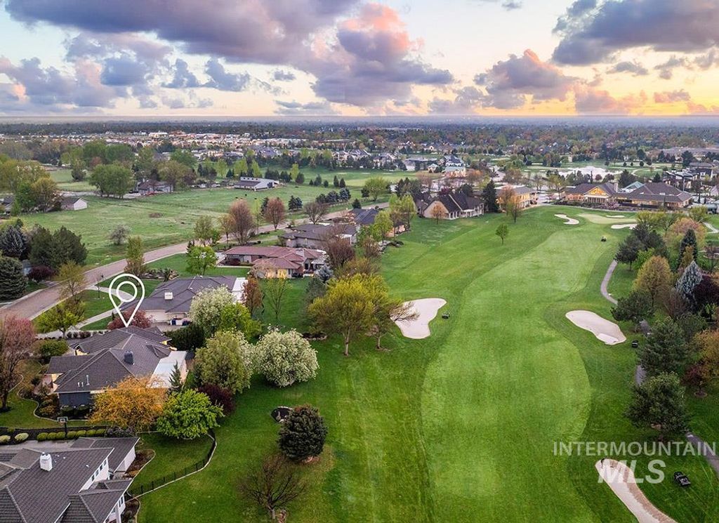 Photo of 7061 N Penncross Way, Meridian, ID 83646 (MLS # 98982434)