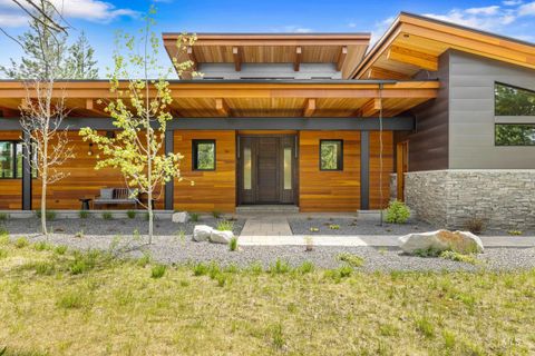 Photo of 306 Whitetail Drive, McCall, ID 83638 (MLS # 98949262)