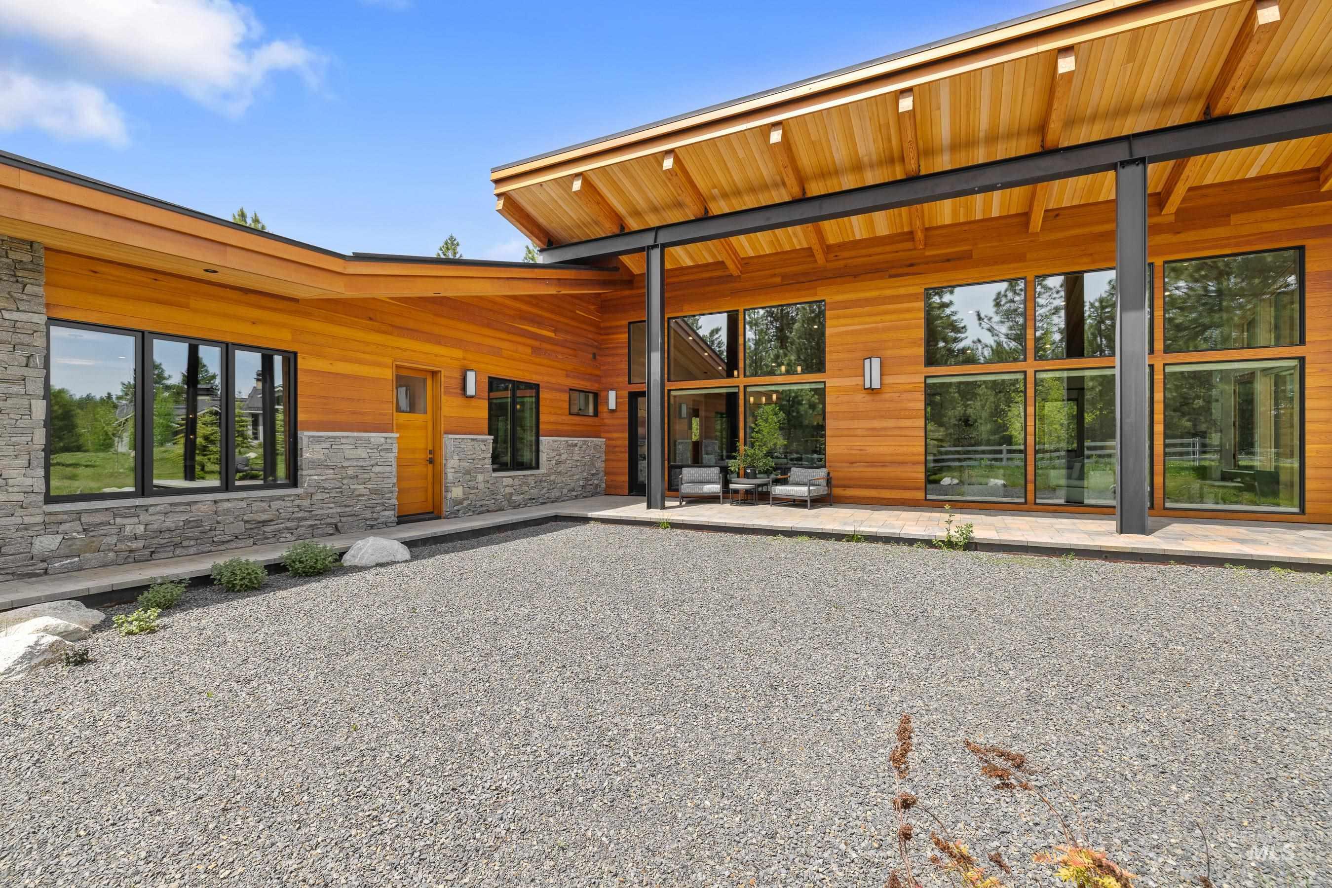306 Whitetail Drive