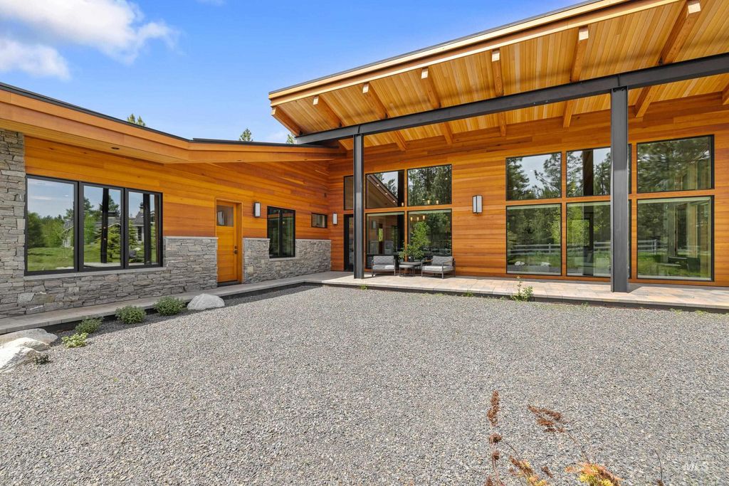 Photo of 306 Whitetail Drive, McCall, ID 83638 (MLS # 98949262)