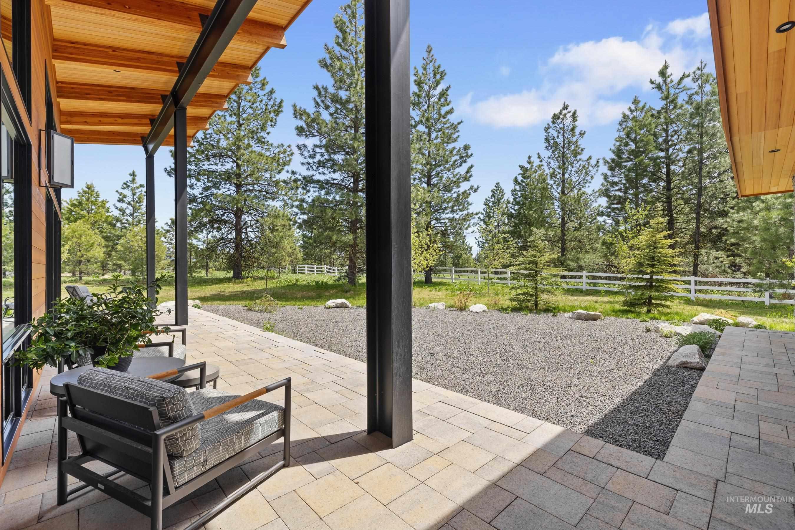 306 Whitetail Drive