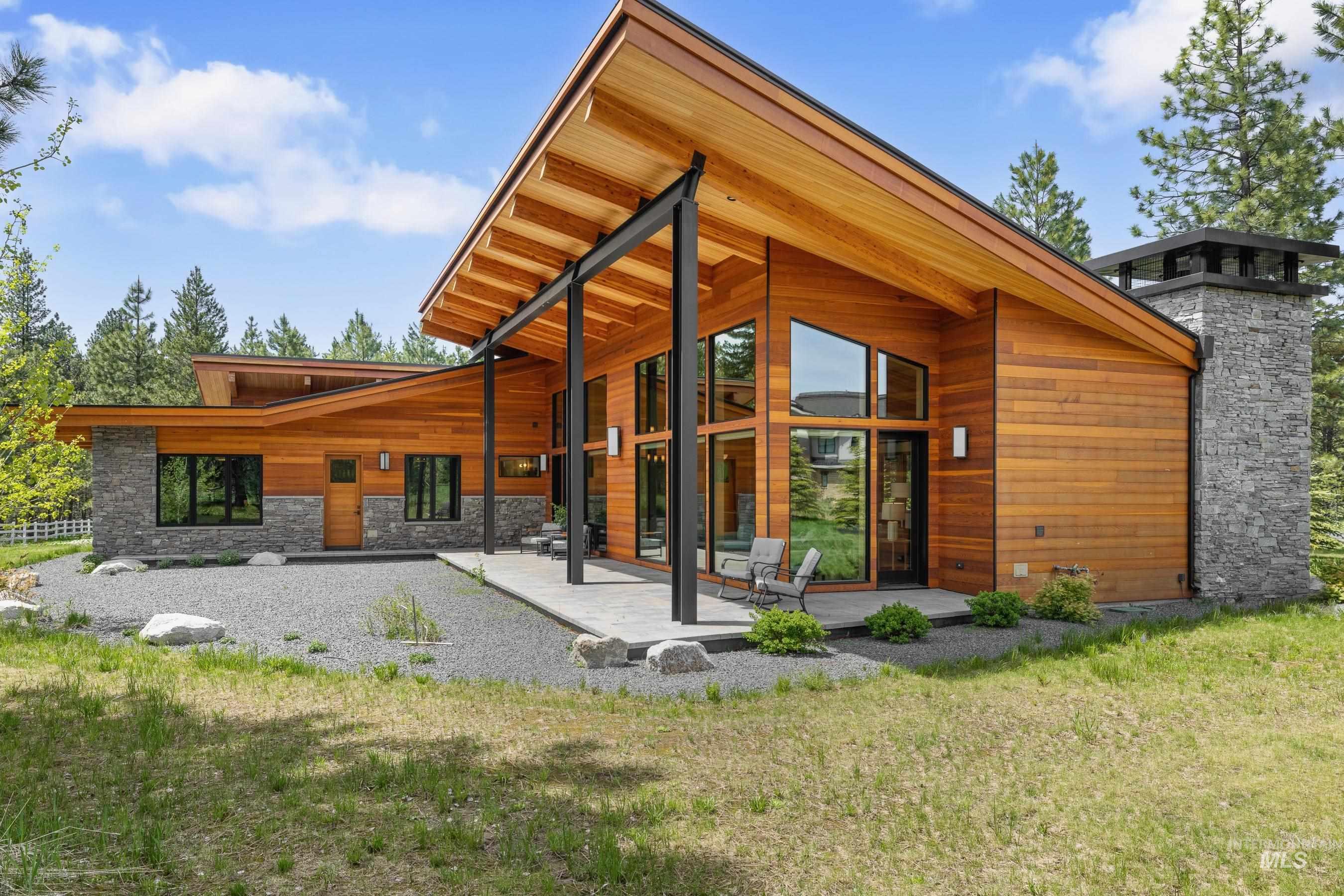 306 Whitetail Drive