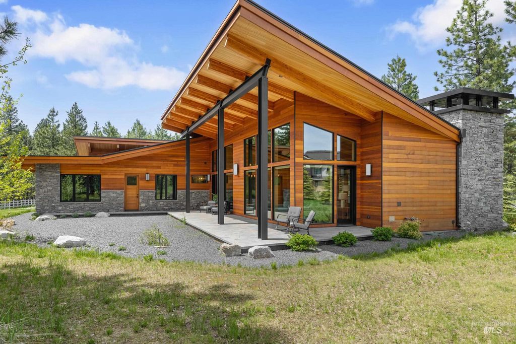 Photo of 306 Whitetail Drive, McCall, ID 83638 (MLS # 98949262)